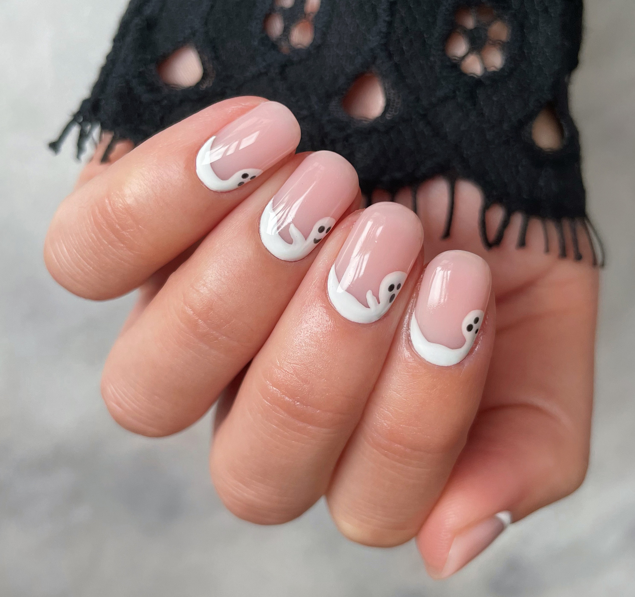 Nail Art Step by Step: Spooky Ghost Cuticle Cuffs