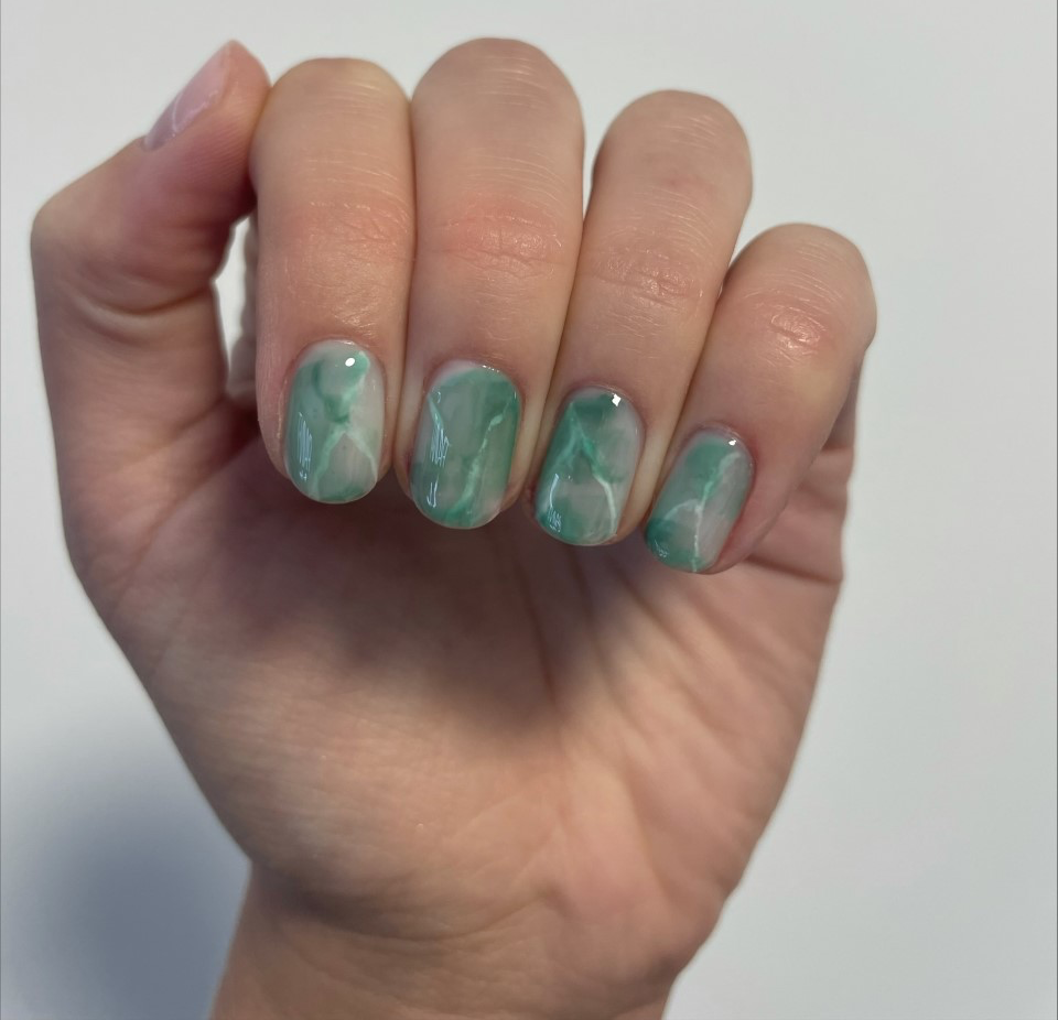 Nail Art Step by Step: Lucky jade gemstone nails